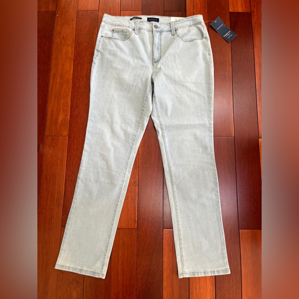 NWT Charter Club Straight Leg Jeans - Light Blue ladies size 14